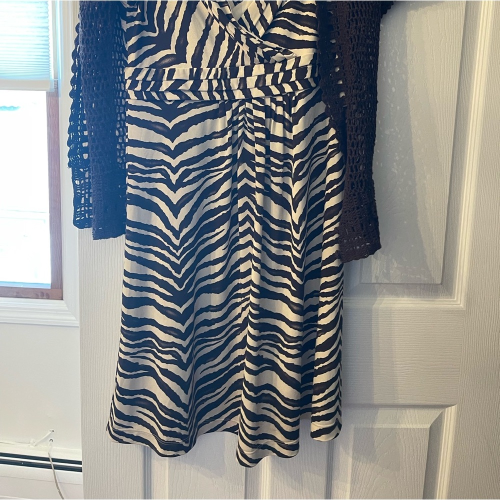 Buy 2 for the price of 1 -dress and cardigan size small